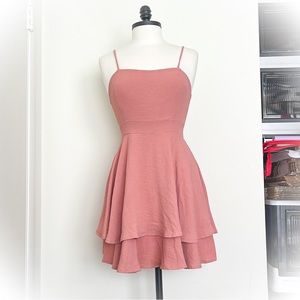 💕Beautiful Like New Dusty Rose Mini Dress Tired Skirt Open Back with Tie💕